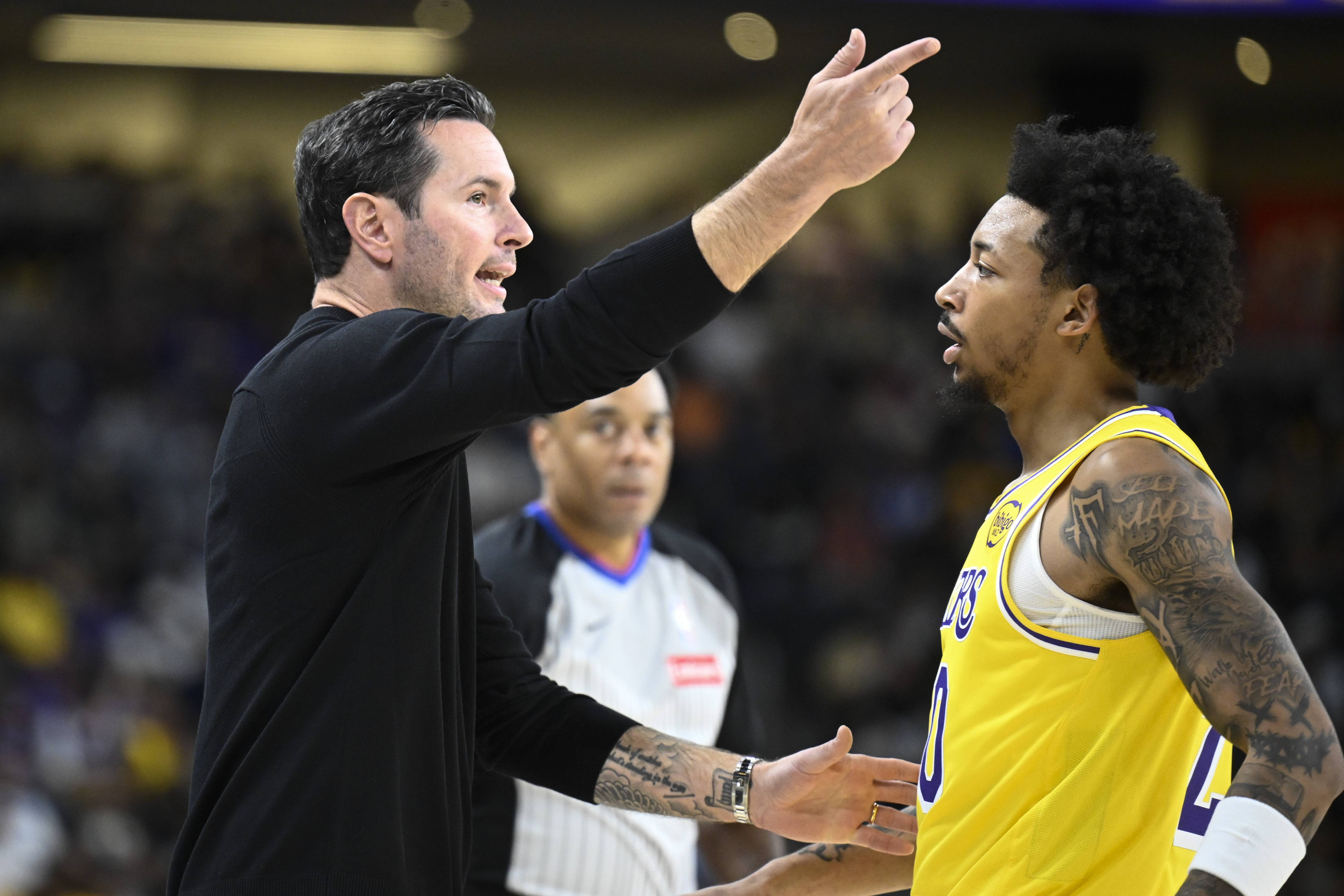 包含赛地聚焦:NBA常规赛转会期热度飙升,丹佛掘金豪取连胜,管理层满意,赛季目标并未改变的词条 包含赛地聚焦:NBA常规赛转会期热度飙升,丹佛掘金豪取连胜,管理层满意,赛季目标并未改变的词条